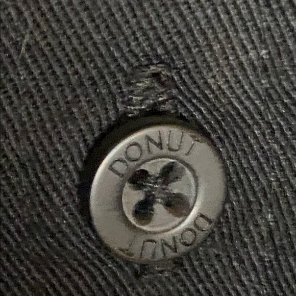 NWT Zumiez Donut Black Short Sleeve Work Shirt with Yellow Embroidery size small - Picture 6 of 7